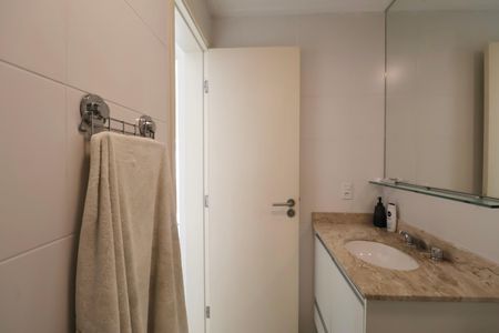 Apartamento para alugar com 100m², 3 quartos e 2 vagasBanheiro Social