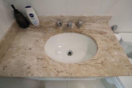 Apartamento para alugar com 100m², 3 quartos e 2 vagasBanheiro Social