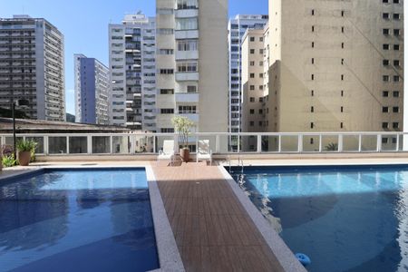 Apartamento para alugar com 100m², 3 quartos e 2 vagasÁrea comum - Piscina