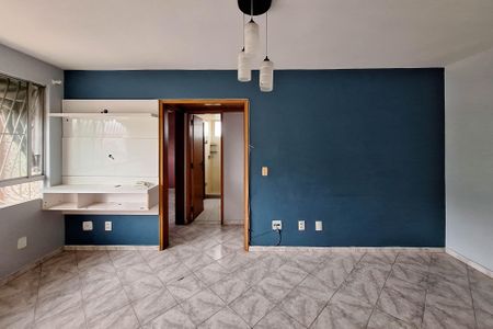 Apartamento à venda com 67m², 2 quartos e 1 vagaSala