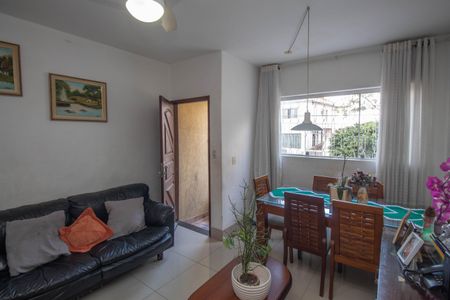 Casa à venda com 150m², 3 quartos e 1 vagaSala