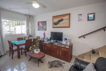 Casa à venda com 150m², 3 quartos e 1 vagaSala