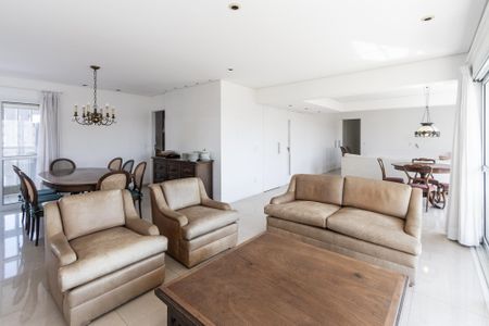 Apartamento à venda com 180m², 4 quartos e 4 vagasSala