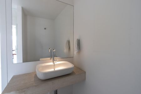 Apartamento à venda com 180m², 4 quartos e 4 vagasLavabo