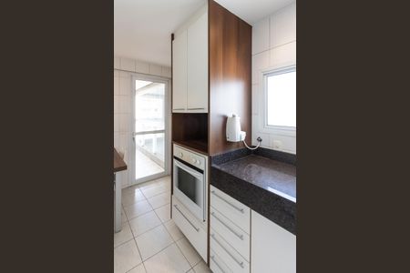 Apartamento à venda com 180m², 4 quartos e 4 vagasCozinha