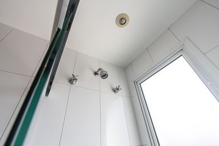 Apartamento à venda com 180m², 4 quartos e 4 vagasBanheiro - Quarto 1