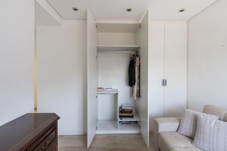 Apartamento à venda com 180m², 4 quartos e 4 vagasQuarto 2