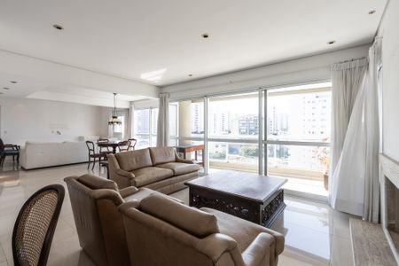 Apartamento à venda com 180m², 4 quartos e 4 vagasSala