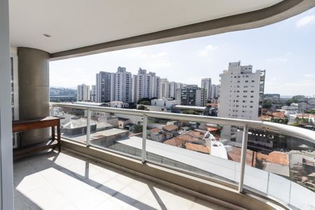 Apartamento à venda com 180m², 4 quartos e 4 vagasVaranda - Sala
