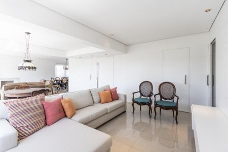 Apartamento à venda com 180m², 4 quartos e 4 vagasSala