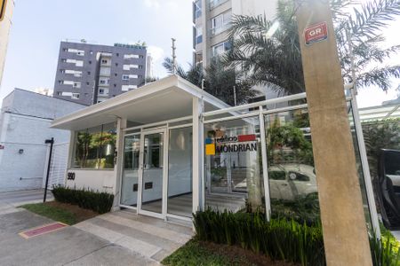 Apartamento à venda com 180m², 4 quartos e 4 vagasFachada