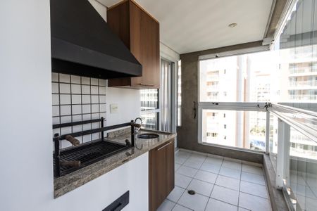 Apartamento à venda com 180m², 4 quartos e 4 vagasVaranda - Sala