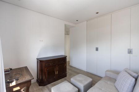 Apartamento à venda com 180m², 4 quartos e 4 vagasQuarto 2