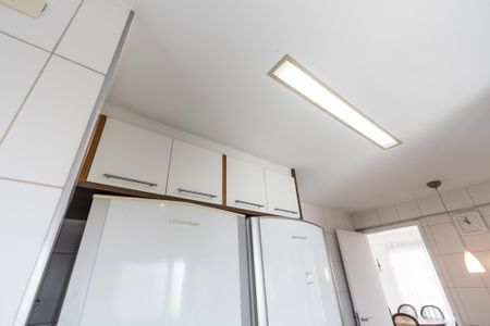 Apartamento à venda com 180m², 4 quartos e 4 vagasCozinha