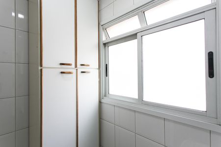 Apartamento para alugar com 70m², 3 quartos e 1 vagaÁrea de Serviço