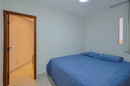 Apartamento à venda com 260m², 4 quartos e 2 vagasSuíte 2