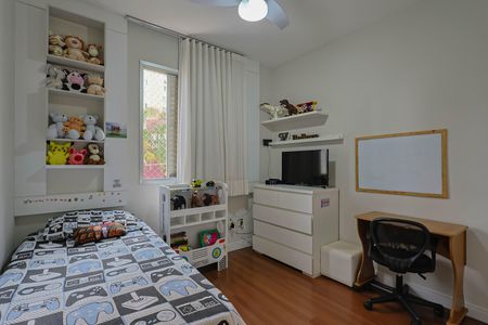 Apartamento à venda com 260m², 4 quartos e 2 vagasQuarto 1