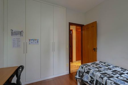 Apartamento à venda com 260m², 4 quartos e 2 vagasQuarto 1
