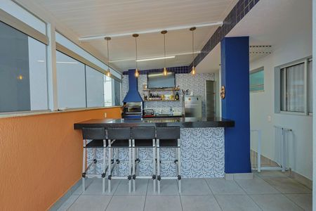 Apartamento à venda com 260m², 4 quartos e 2 vagasCobertura