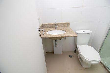 Apartamento à venda com 67m², 2 quartos e 1 vagaBanheiro Social