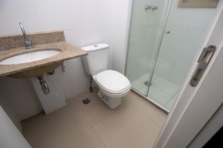 Apartamento à venda com 67m², 2 quartos e 1 vagaBanheiro Social