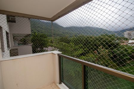 Apartamento à venda com 67m², 2 quartos e 1 vagaVaranda