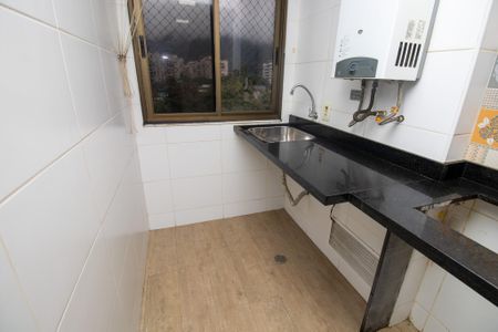 Apartamento à venda com 67m², 2 quartos e 1 vagaÁrea de Serviço