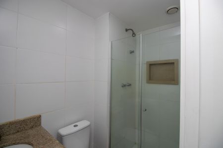 Apartamento à venda com 67m², 2 quartos e 1 vagaBanheiro Social