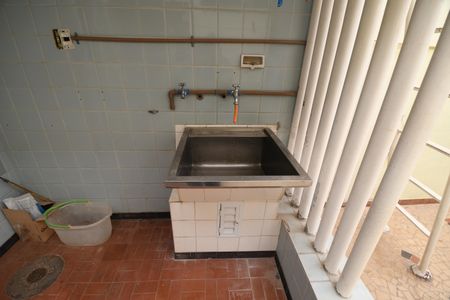 Casa à venda com 230m², 3 quartos e 2 vagasÁrea de Serviço