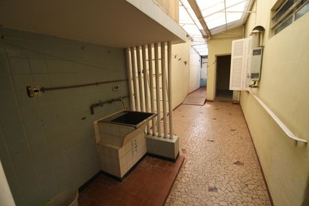 Casa à venda com 230m², 3 quartos e 2 vagasÁrea de Serviço