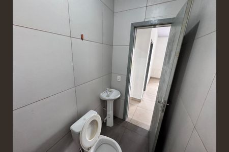 Apartamento para alugar com 65m², 2 quartos e sem vagaBanheiro