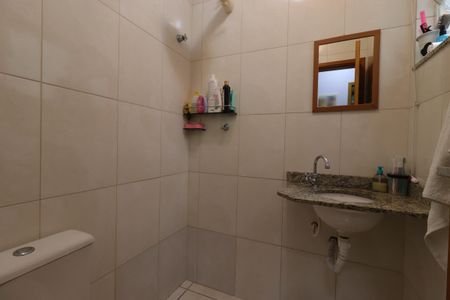 Apartamento para alugar com 75m², 2 quartos e 2 vagasBanheiro