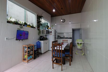 Apartamento para alugar com 75m², 2 quartos e 2 vagasCozinha