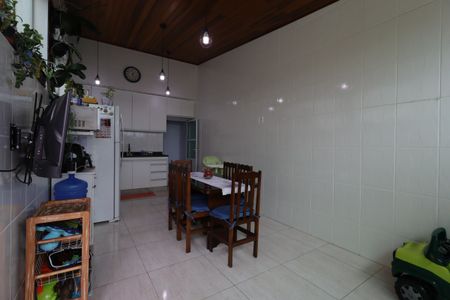 Apartamento para alugar com 75m², 2 quartos e 2 vagasCozinha