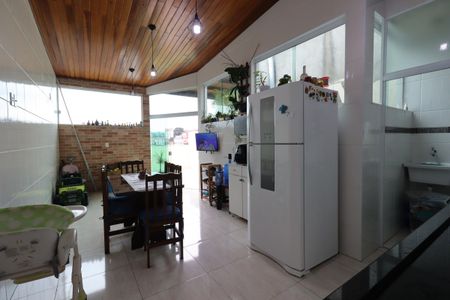 Apartamento para alugar com 75m², 2 quartos e 2 vagasCozinha