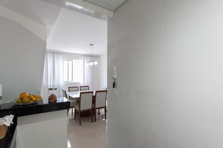 Apartamento à venda com 180m², 3 quartos e 2 vagasCozinha