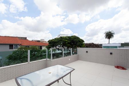 Apartamento à venda com 180m², 3 quartos e 2 vagasÁrea da Cobertura