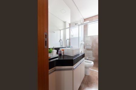 Apartamento à venda com 180m², 3 quartos e 2 vagasBanheiro Social