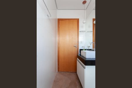 Apartamento à venda com 180m², 3 quartos e 2 vagasBanheiro Social