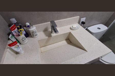 Apartamento à venda com 107m², 3 quartos e 2 vagas Apartamento à venda com 107m², 3 quartos e 2 vagasBanheiro