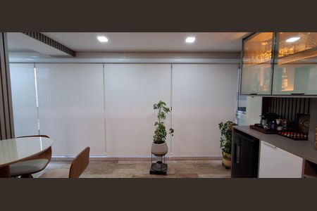 Apartamento à venda com 107m², 3 quartos e 2 vagas Apartamento à venda com 107m², 3 quartos e 2 vagasSala