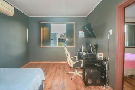 Casa à venda com 250m², 3 quartos e 5 vagasCasa Fundos - Suíte