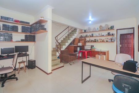 Casa à venda com 250m², 3 quartos e 5 vagasSala