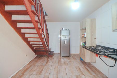 Casa à venda com 250m², 3 quartos e 5 vagasCasa Fundos - Sala e Cozinha