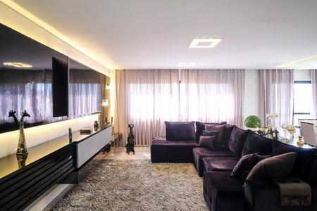 Apartamento à venda com 160m², 3 quartos e 2 vagasSala