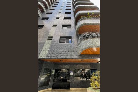 Apartamento à venda com 160m², 3 quartos e 2 vagasFachada + plaquinha