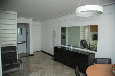 Apartamento à venda com 58m², 1 quarto e 1 vagaSala