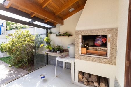 Casa à venda com 375m², 3 quartos e 4 vagas Casa à venda com 375m², 3 quartos e 4 vagasÁrea Externa