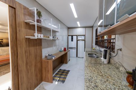 Casa à venda com 375m², 3 quartos e 4 vagas Casa à venda com 375m², 3 quartos e 4 vagasCozinha