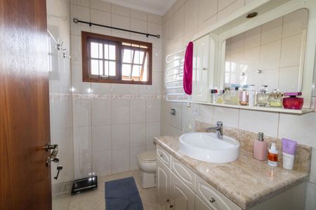 Casa à venda com 375m², 3 quartos e 4 vagas Casa à venda com 375m², 3 quartos e 4 vagasBanheiro da Suíte